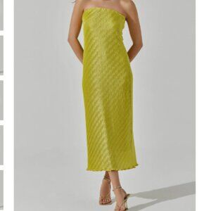 ASTR The Label Plisse Tube Midi Dress